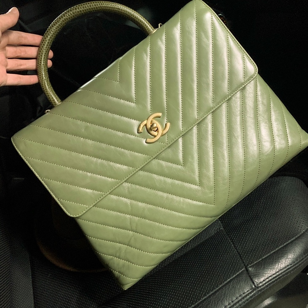 Chanel Coco Handle bag Maxi